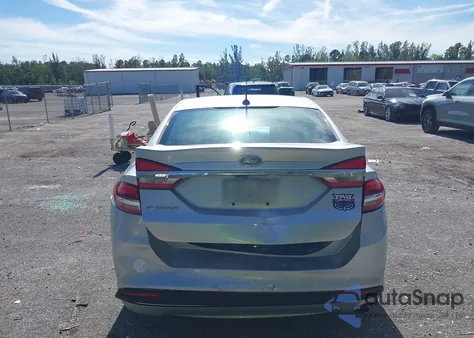 2017 Ford Fusion S из США, поврежденный, VIN 3FA6P0G75HR174382